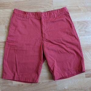 Men's red John Bartlett Bermuda shorts